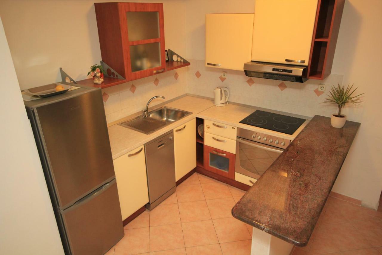 Comfort Sea View Apartment With Parking And Two Bedrooms Baška Voda エクステリア 写真